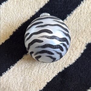 Zebra Print Round Ornament